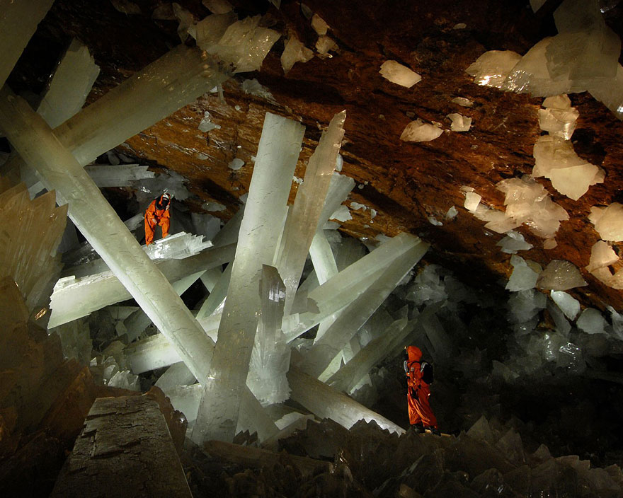 Cueva de cristales gigantes - Estos increíble cueva de la cueva de cristal (Cueva de los Cristales), situado en el desierto mexicano a 300 metros de profundidad. Cueva descubierta en 2000.