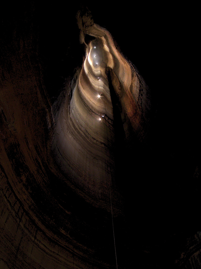 Allison Cueva - Cueva de 179 metros de profundidad