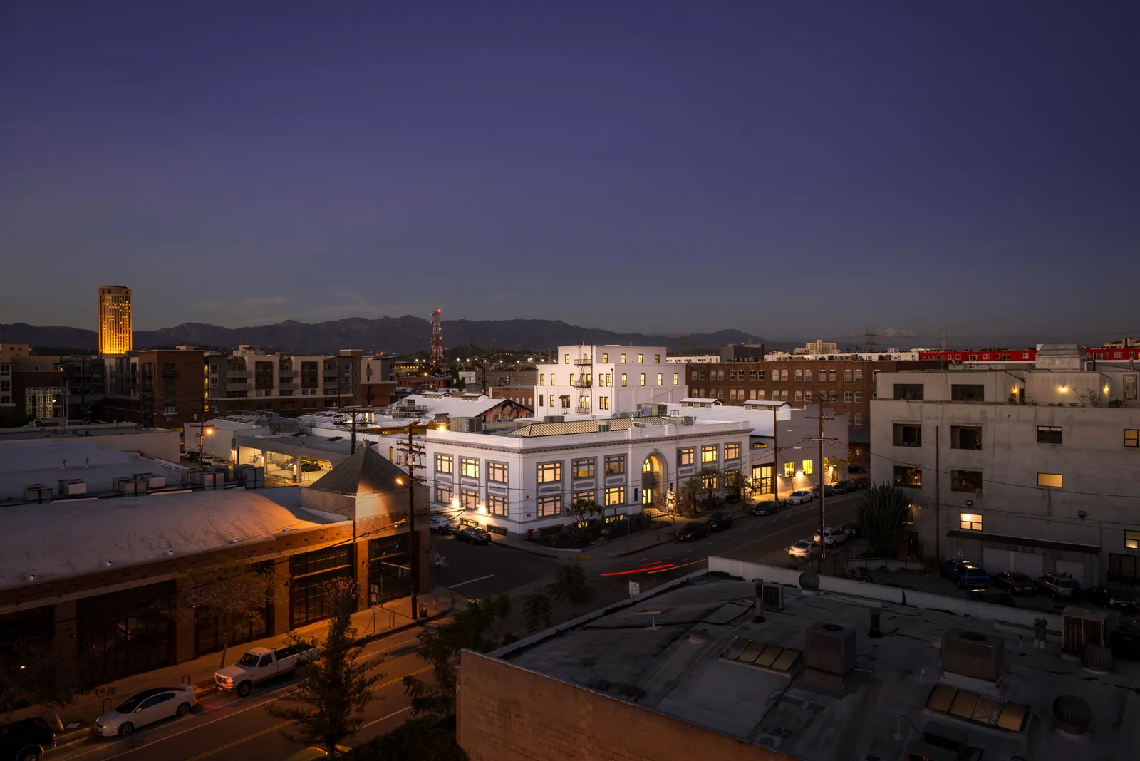 Las 12 mejores cosas para hacer en el Distrito de las Artes de L.A.: La guía del vecindario