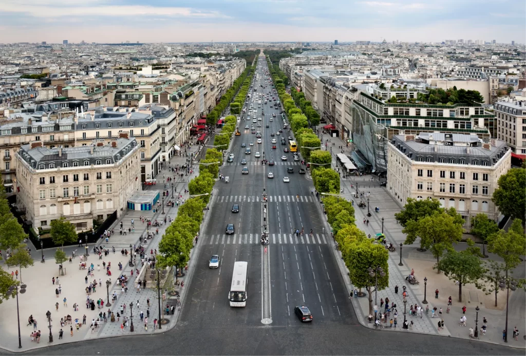 No Solo Compras en los Champs-Elysées