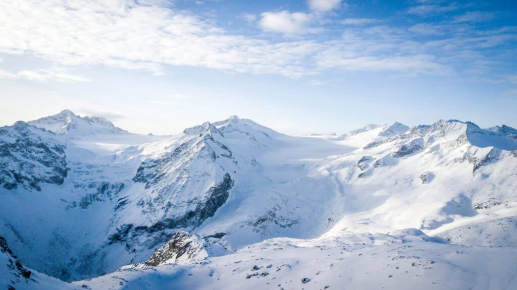 Febrero: El Mes del Esquí y la Nieve