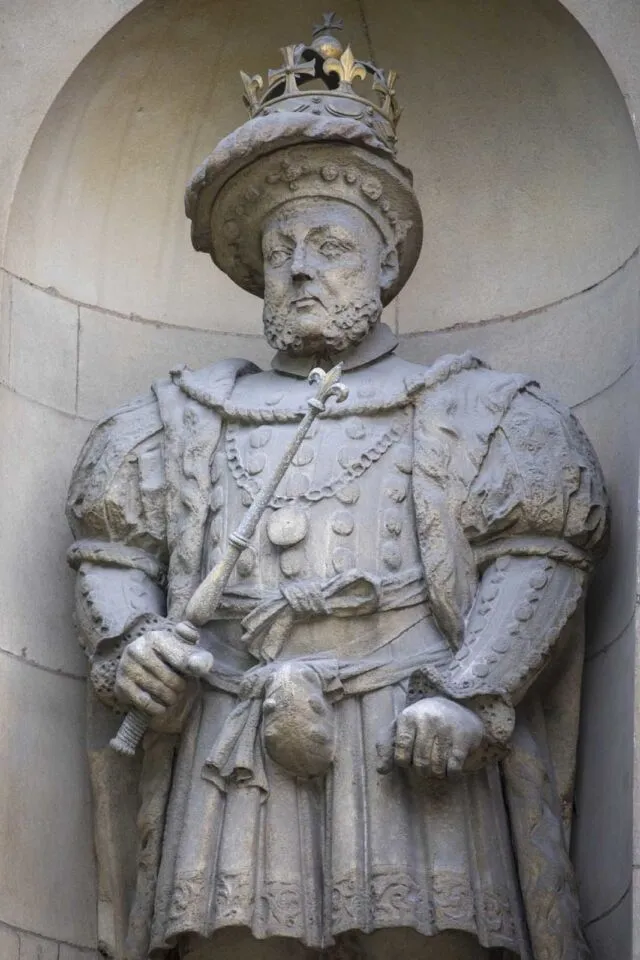 El Impuesto sobre la Barba de Enrique VIII