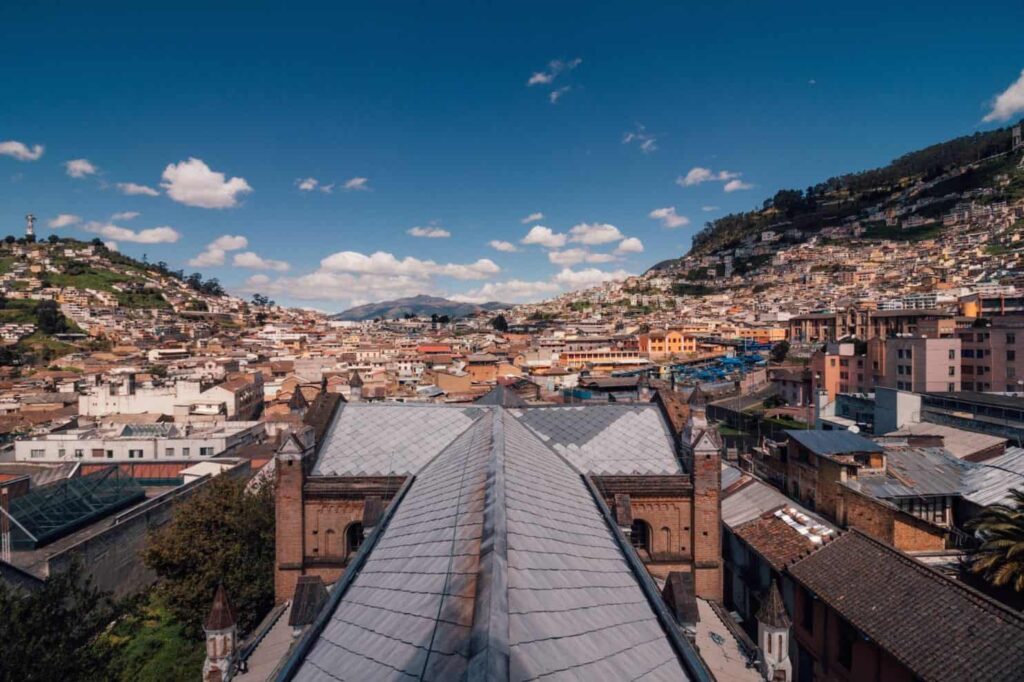 Quito: Un Viaje en el Tiempo a Través de su Centro Histórico