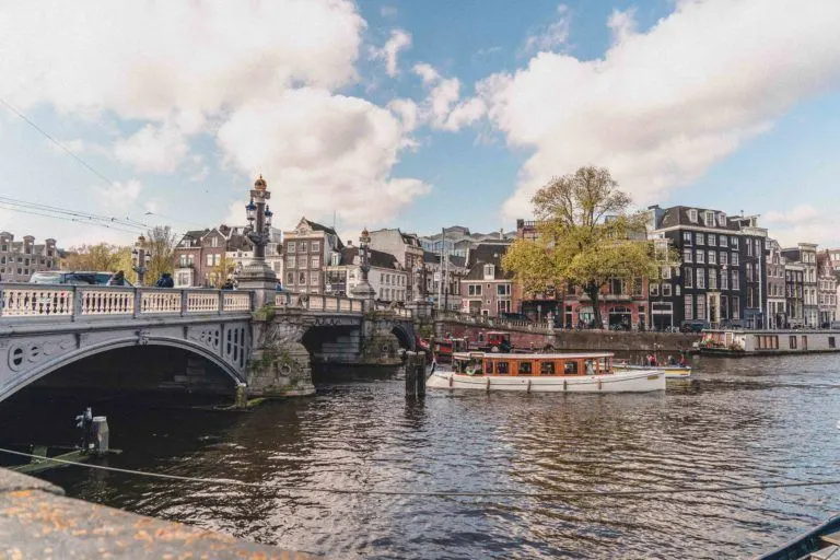 Casas Flotantes: Más de 2500 en Ámsterdam