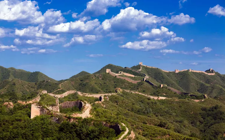 ¿Cuánto Mide la Gran Muralla China?