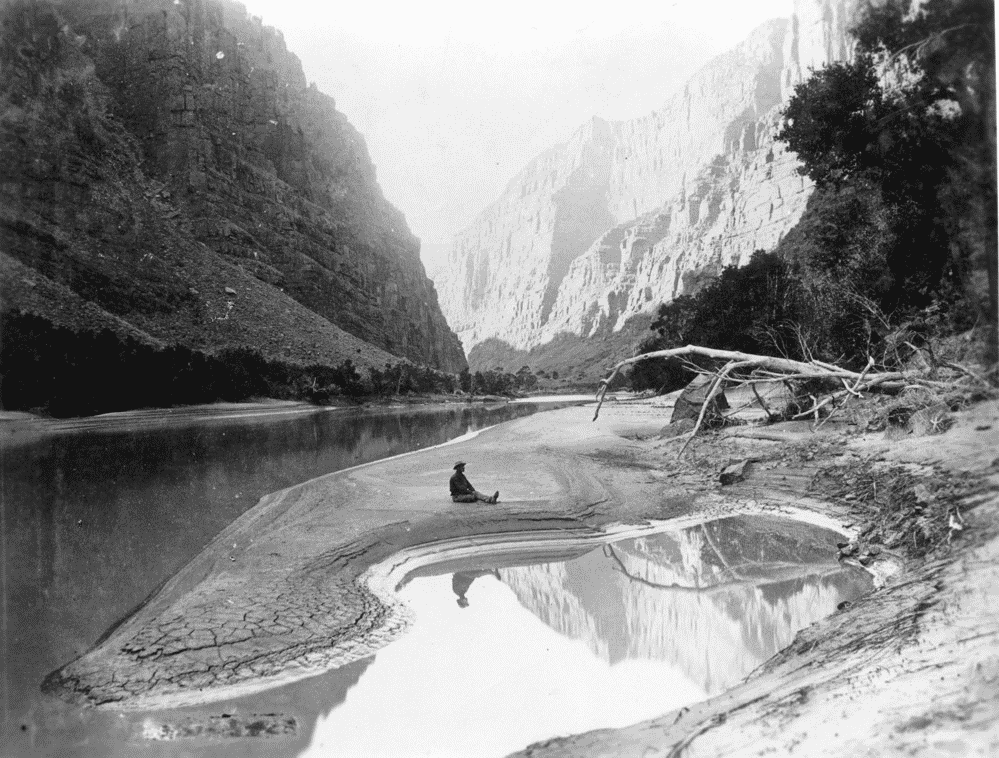 The Exploration of the Colorado River and its Canyons y 